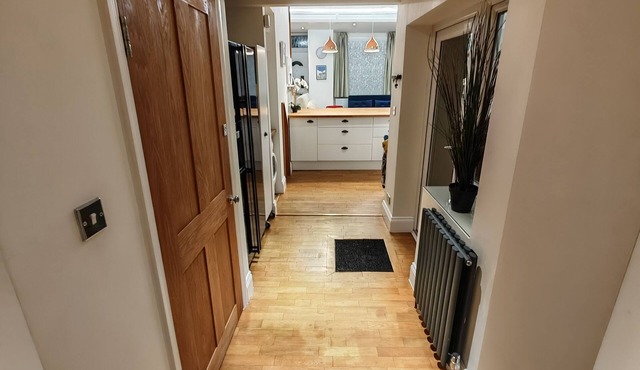 Comfy Open Plan 3 Bed House, Winchester