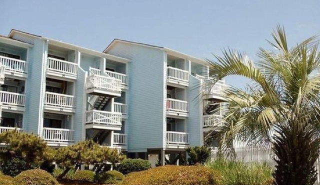 Comfy, Peaceful North End Condo With Ocean View, Pool & Private Deck