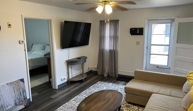 Comfy Quiet 1bedroom apartment, close to DT Winslow