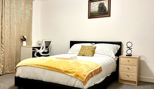 Comfy Room in Nottingham