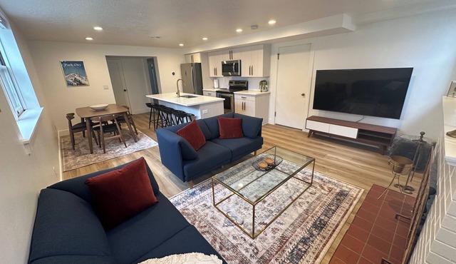Comfy SLC Home: Easily Access Downtown & Park City