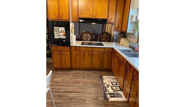 Comfy & Spacious Home 3BR&2BA Original Art WorkW