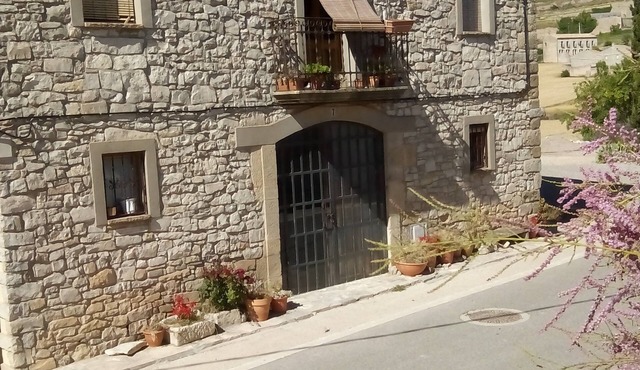 Comfy stone house with views on Trail of Cisters 110km Barcelona
