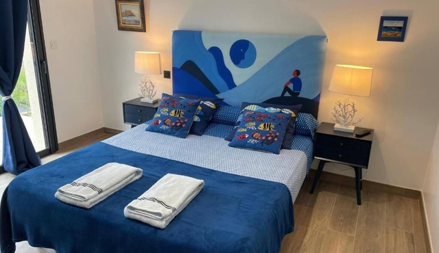 Comme à la Maison Près de la Dolce via