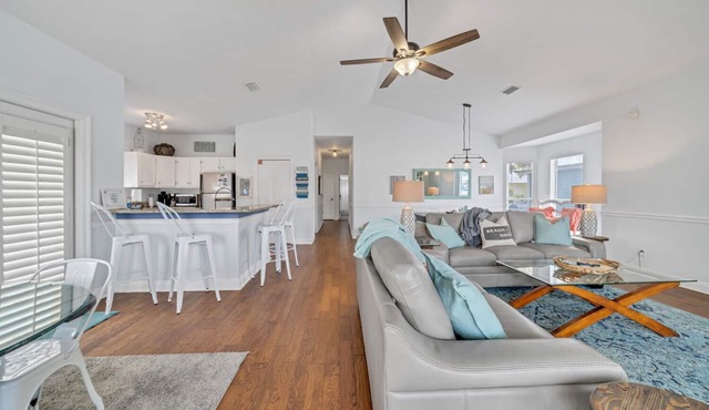 Comm. Pool Heated 3/15-4/30! Desirable Crystal beach, close to shopping & more