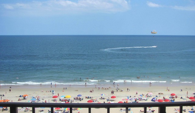 Commanding View From Direct Oceanfront Condo