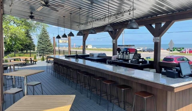 Commodore Perry Inn and Suites
