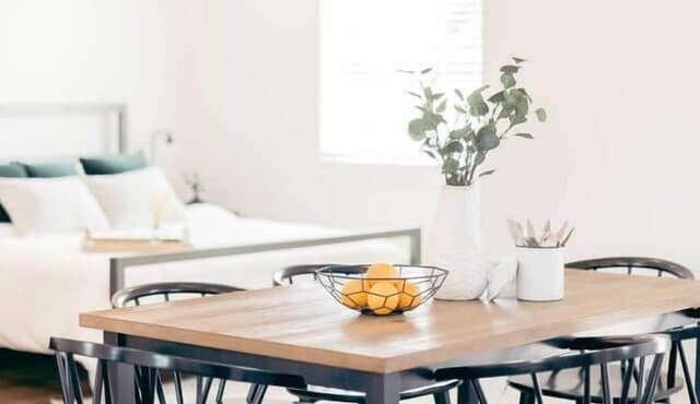 Commonwealth Cottage