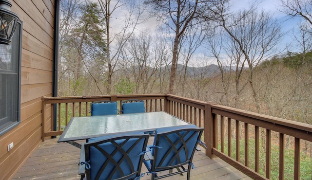 Community Perks: Mtn-view Ellijay Cabin w/Hot Tub