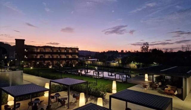 Como Hills Hotel