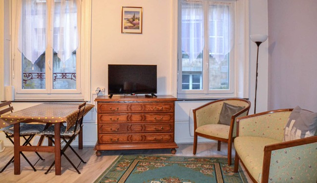 Compact and functional studio apartment in Plombières-les-Bains.