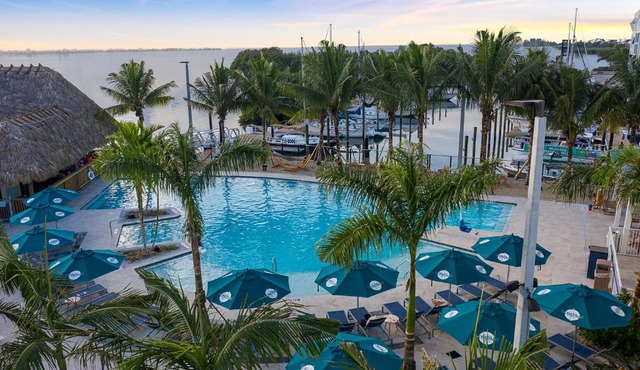 Compass Hotel by Margaritaville Anna Maria Sound