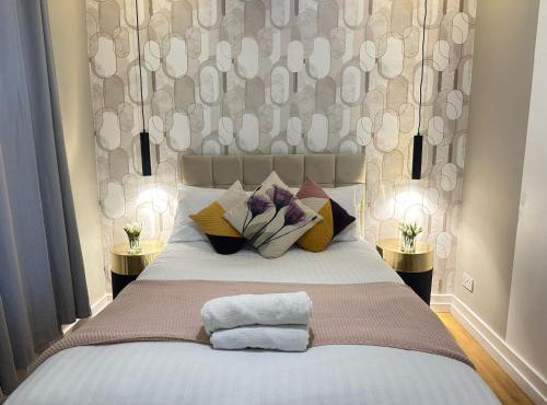 Competitive Family Apartment Near Central London