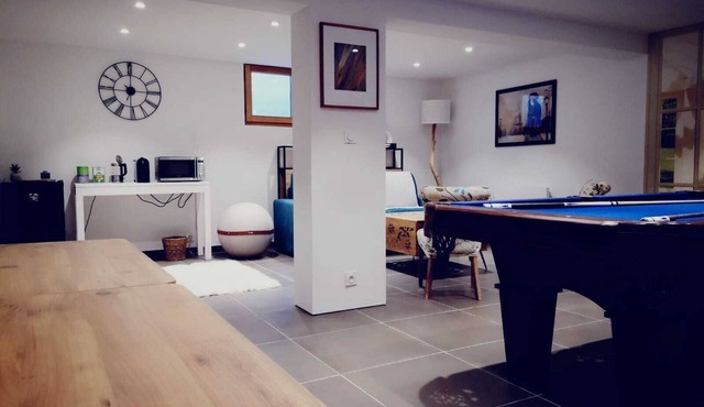 Complete accommodation with home cinema, pool table and private terrace.