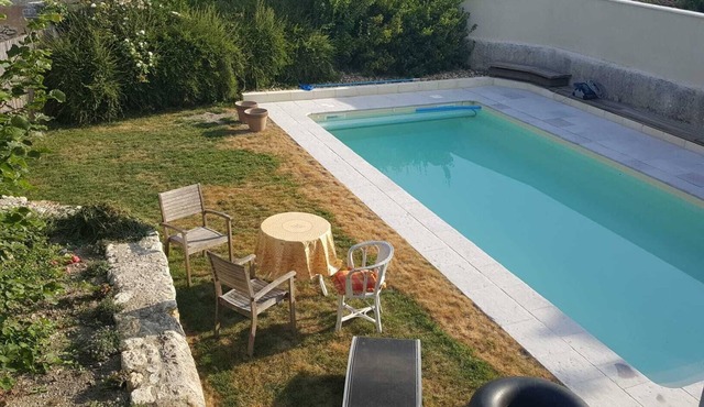 COMPLETE AUTHENTIC HOUSE QUIET & QUIET PRIVATE PICINE 10 x 4m heated