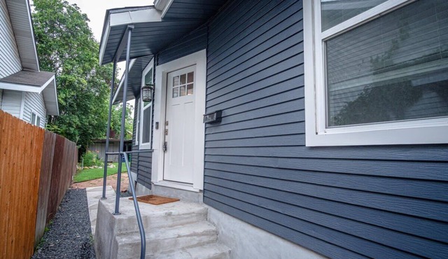 Complete Cozy Stylish 1BR/1BA Near Downtown