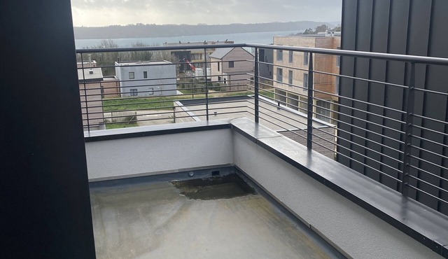 Complete house with sea view