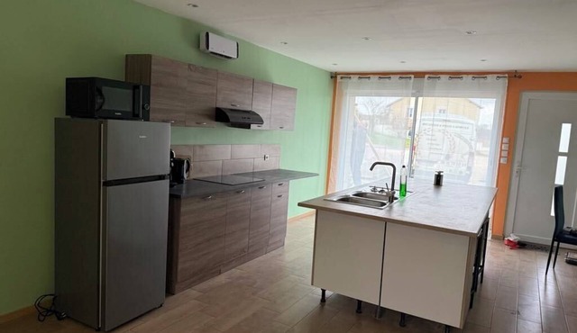 Complete stone house 130 m2