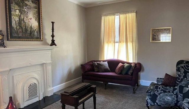 Complete your historical tour of Selma by living in an 1862 antebellum home.