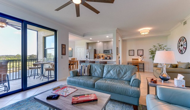 Completely Remodeled in 2022 with Views of the Manatee River