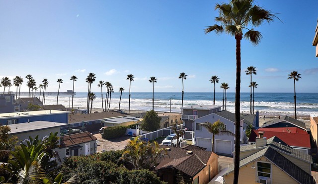 Completely Remodeled 2 Bedroom with 2 Cal King Suites! 1040 Sq Ft