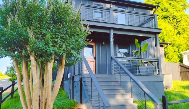 Completely remodled Victorian era home downtown Lynchburg VAn
