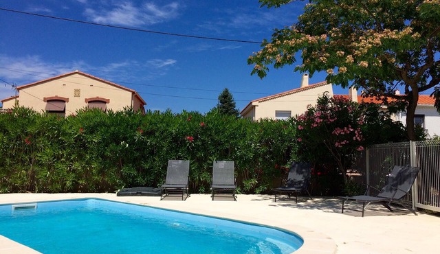 Completely renovated house with swimming pool, garden, parking, A/C, in Argelès