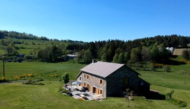 Completely renovated farm, in the heart of nature, in Les Vastres, at the gates of Mézenc