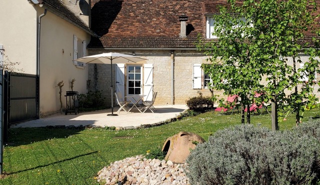 Completely renovated 4-person gîte in the countryside, north of the Lot.