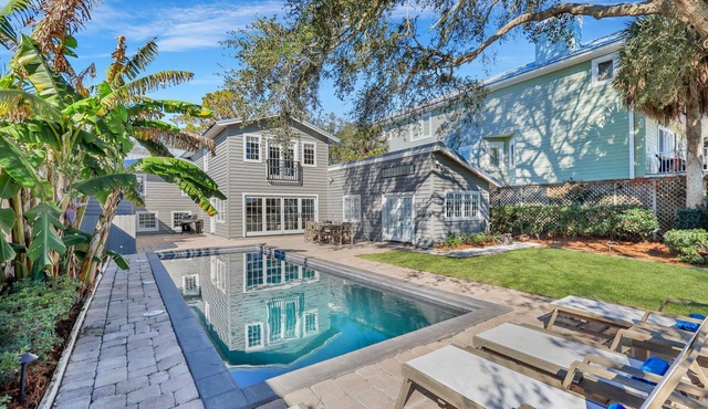 Completely Renovated Ocean Front Home! Easy Walk To BEACH | Heated Pool | Sleeps 12