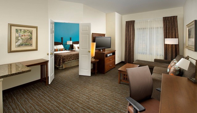 Complimentary Breakfast Buffet + Free Wi-Fi | 24 Hour Fitness Center