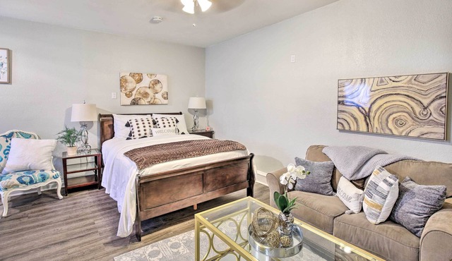 Compton Studio w/ Sunny Patio: Near Airport!