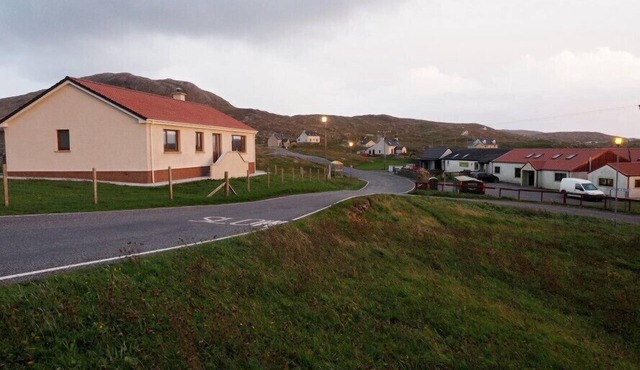 CONAN MARA, pet friendly, with open fire in Eriskay, South Uist