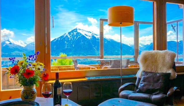 Concierge, Lake Thun/Alps Scenic Views by SwissHut