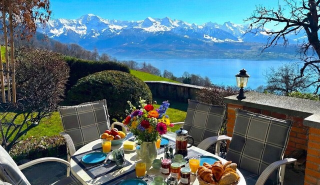 Concierge, Lake Thun/Alps Scenic Views by SwissHut