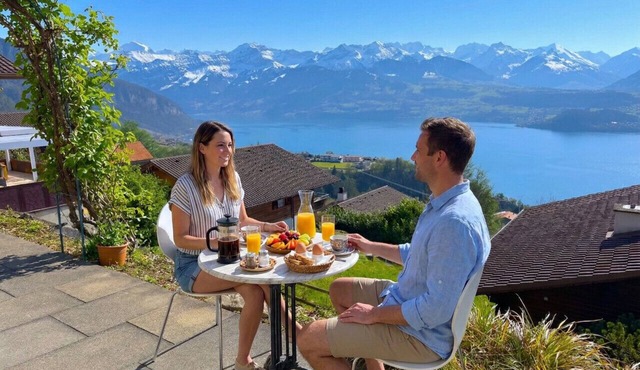 Concierge, Lake Thun/Alps Scenic Views by SwissHut