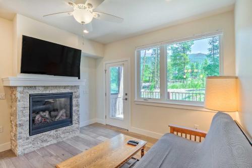 Condo 2 Mi to Keystone Resort Relax Fireside!