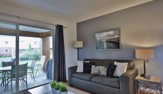 Condo 2 rooms club azur near the lake - legal