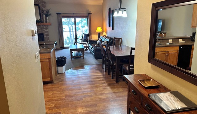 CONDO 303/LOFT by Eagle Waters Resort