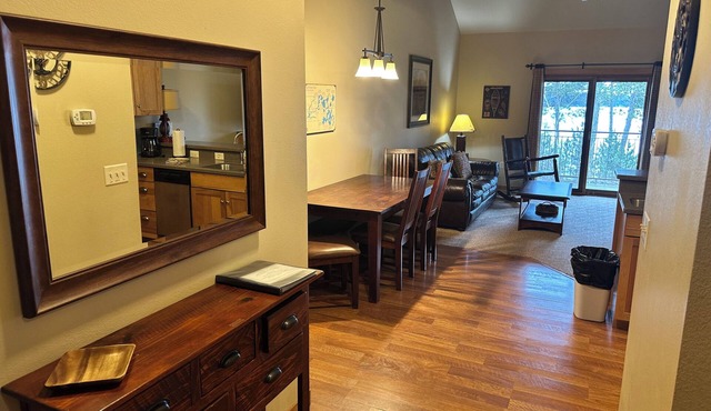 CONDO 304/LOFT by Eagle Waters Resort