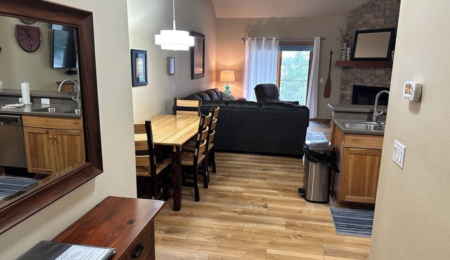CONDO 306/LOFT by Eagle Waters Resort