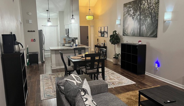 Condo By Lake Conroe Gated Community 2bdrm condo with AC in gorgeous April Sound