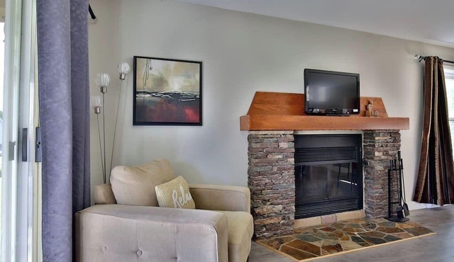 Condo club azur Magog for your family legal