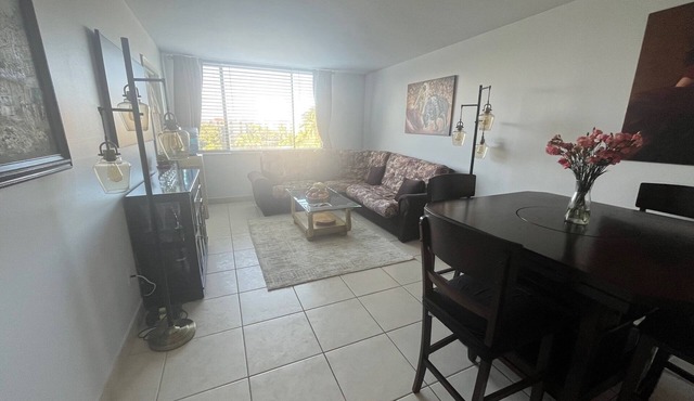 Condo in perfect Delray Beach with AC and fitness room
