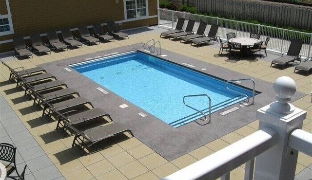 Condo in the Heart of New Buffalo with Heated Pool!