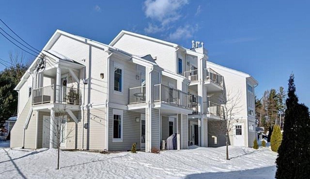 Condo Magog entre Ville et Nature