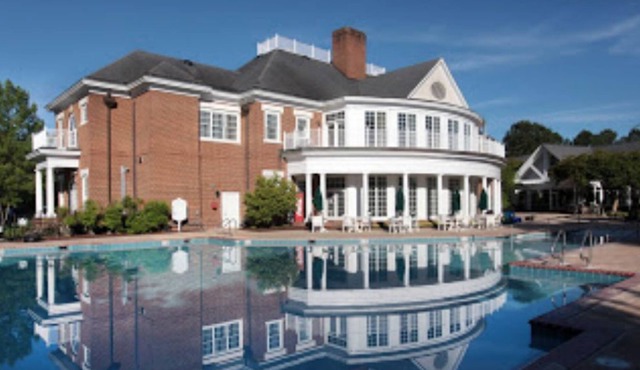 Condo near historic Colonial Williamsburg