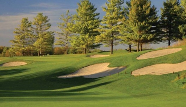 Condo nearby Grand Geneva Resort SKI GOLF Fall Leaves