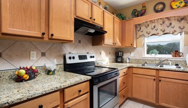 Condo On Little Pigeon River In DwTn Pigeon Forge