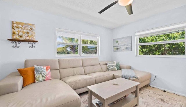 Condo | Pool | Walk to the beach
